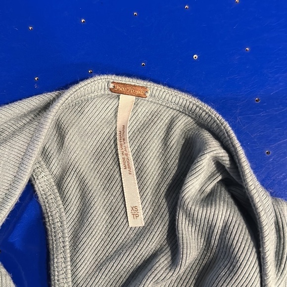 Free People tank top size XS women’s - Picture 5 of 5
